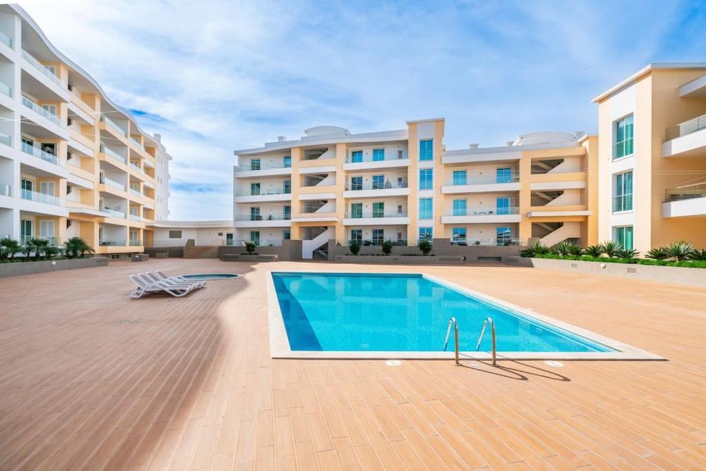 Marina View Modern Lagos Apartment Exterior photo